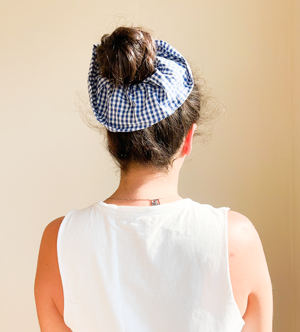 Elástico de cabelo scrunchie maxi xadrez azul